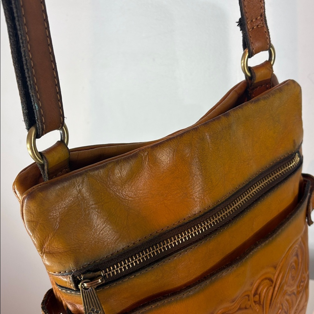 PATRICIA NASH Prizzi Tooled Leather Crossbody Bag - Picture 6 of 16
